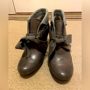 Ankle boots